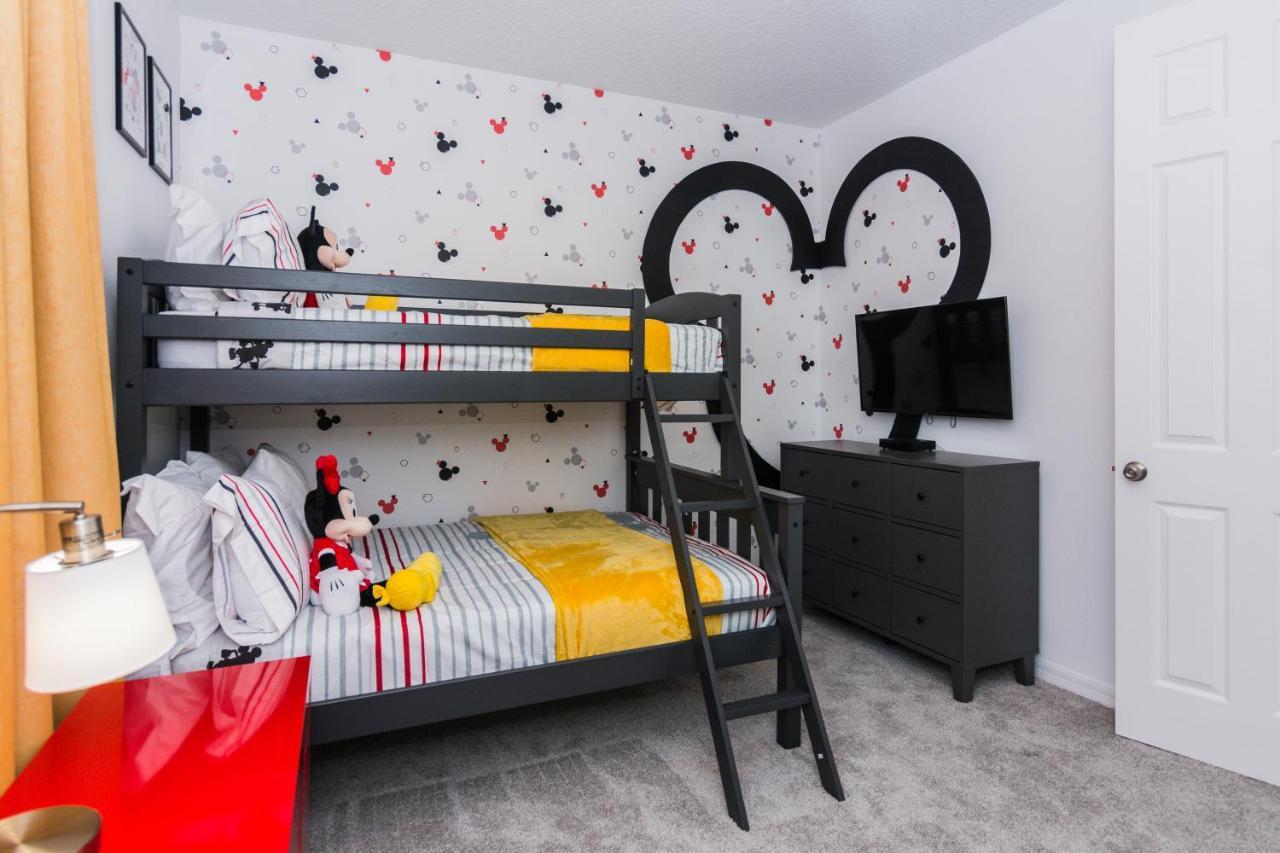 Brand New 9 Bedrooms House With Private Pool, Star Wars Game Room, Theme Rooms And Lake View Sa2145 키시미 외부 사진