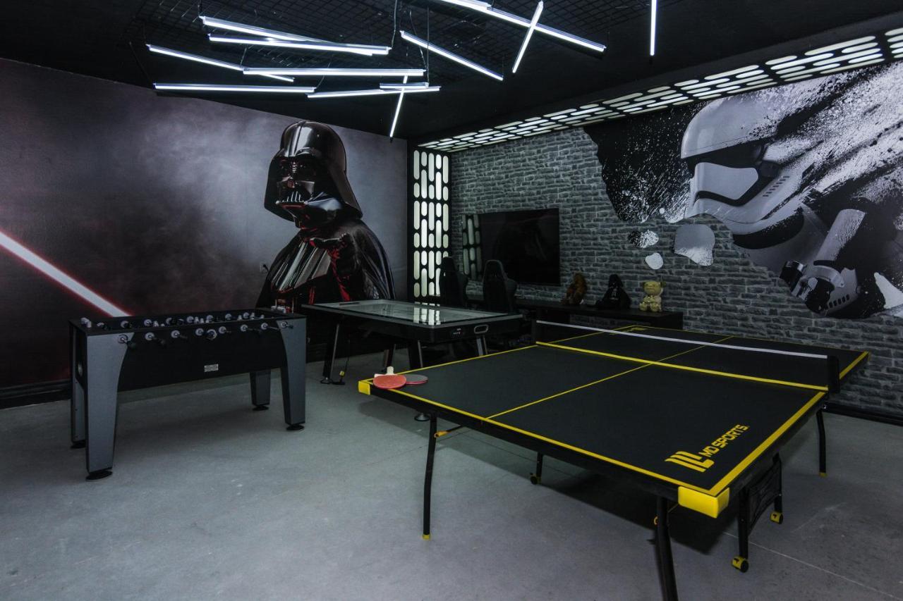 Brand New 9 Bedrooms House With Private Pool, Star Wars Game Room, Theme Rooms And Lake View Sa2145 키시미 외부 사진